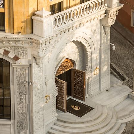 Ajwa Sultanahmet - Preferred Hotels Lvx Collection 이스탄불 외부 사진 Entrance to the tomb