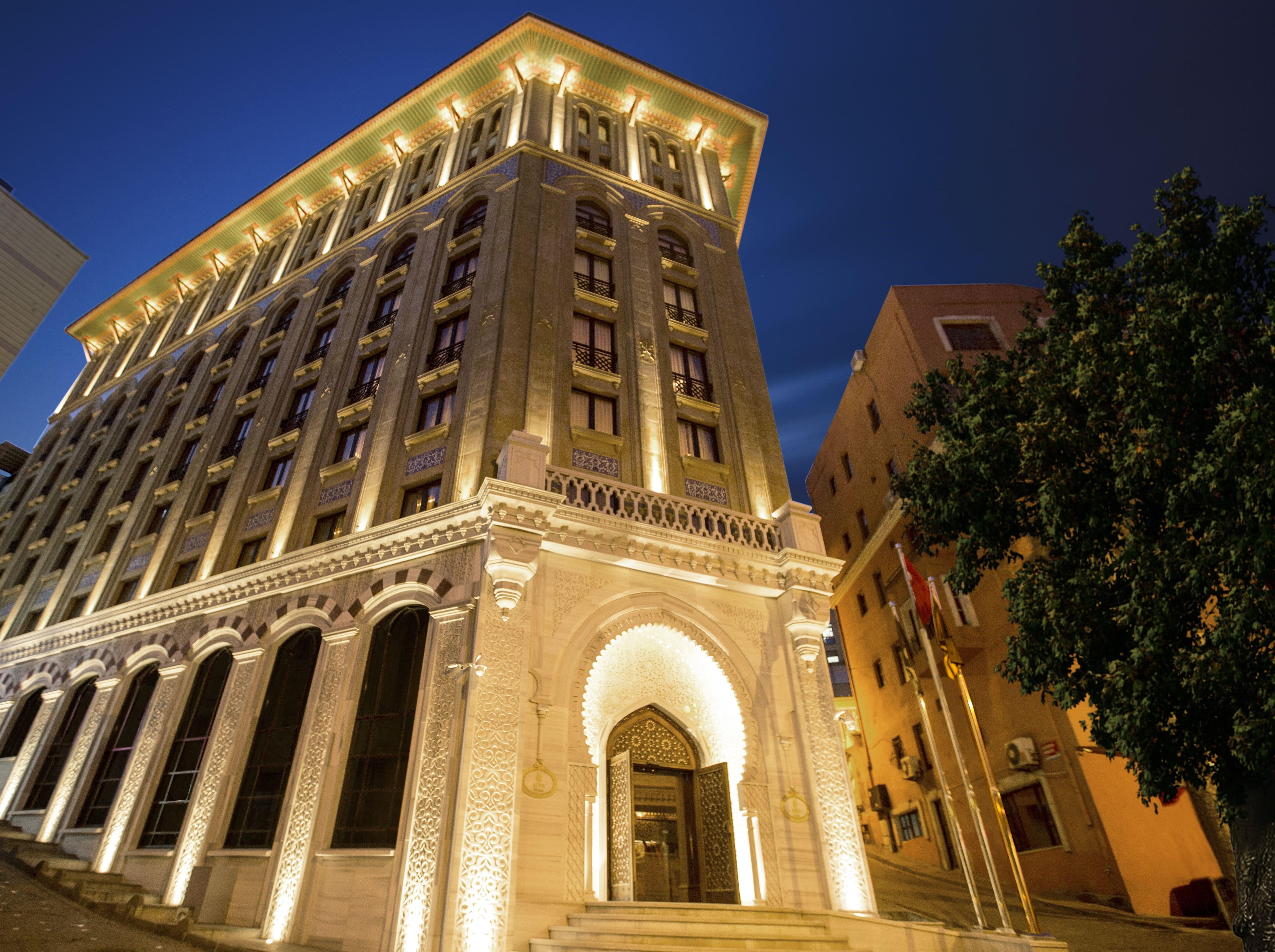 Ajwa Sultanahmet - Preferred Hotels Lvx Collection 이스탄불 외부 사진 The building of the university library
